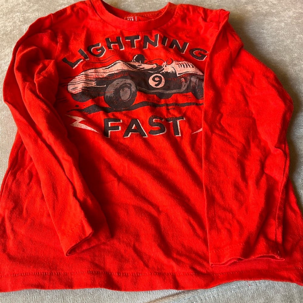 Long sleeve size 5 toddler gap shirt